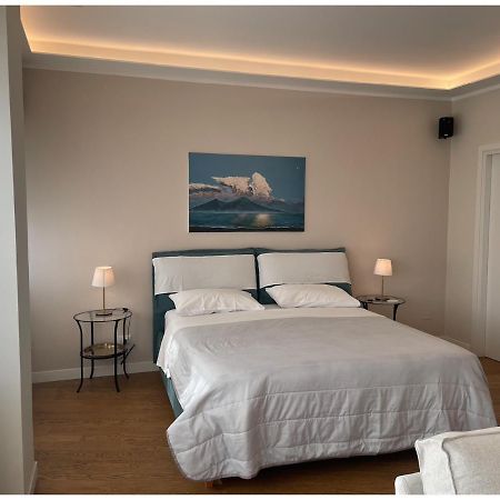 Aurelia'S Suite Napoli Екстериор снимка